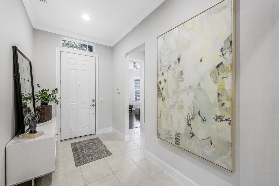 9328 Fieldstone Ln, Naples, FL 34120