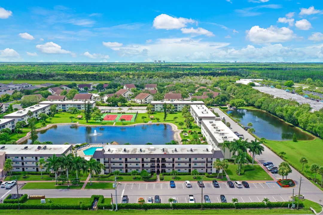 1010 Manatee Rd #B201, Naples, FL 34114