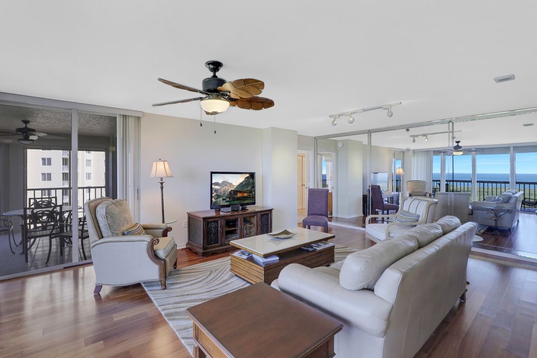 6585 Nicholas Blvd #1405, Naples, FL 34108