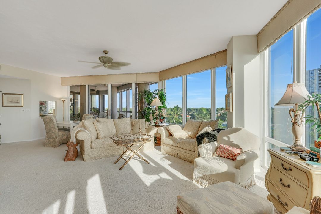 4951 Gulf Shore Blvd N #301, Naples, FL 34103