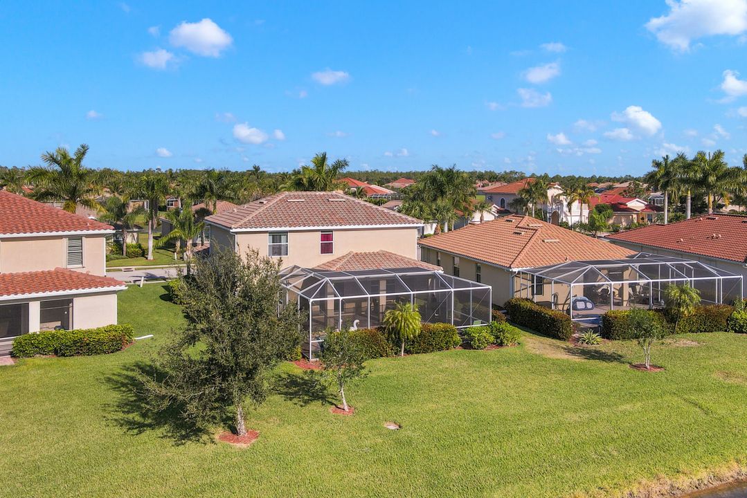 14832 Canton Ct, Naples, FL 34114