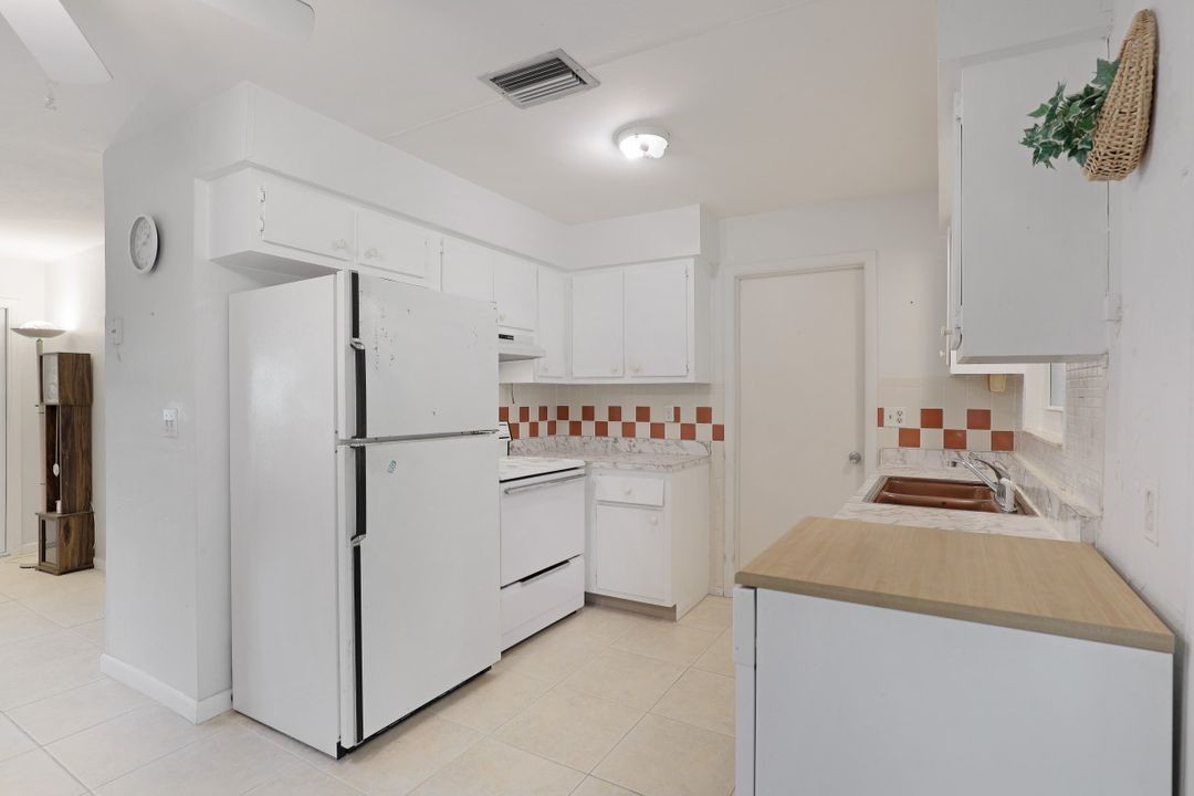 6665 E Tropicana Dr, Fort Myers, FL 33919