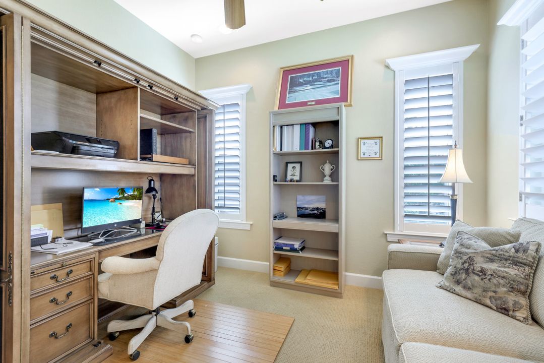 9220 Quartz Ln #201, Naples, FL 34120