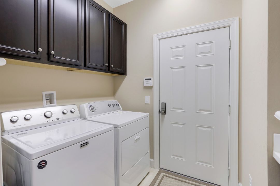 9064 Siesta Bay Dr #102, Naples, FL 34120