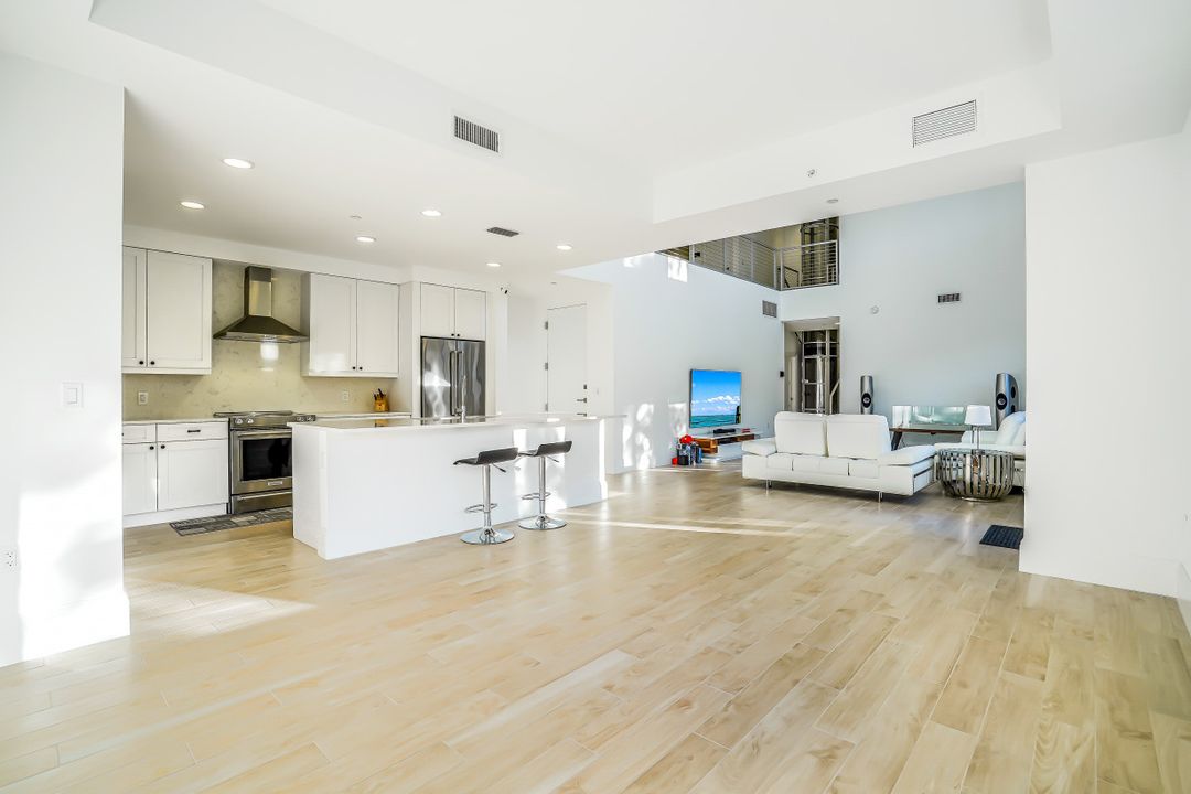 1035 3rd Ave S #105, Naples, FL 34102