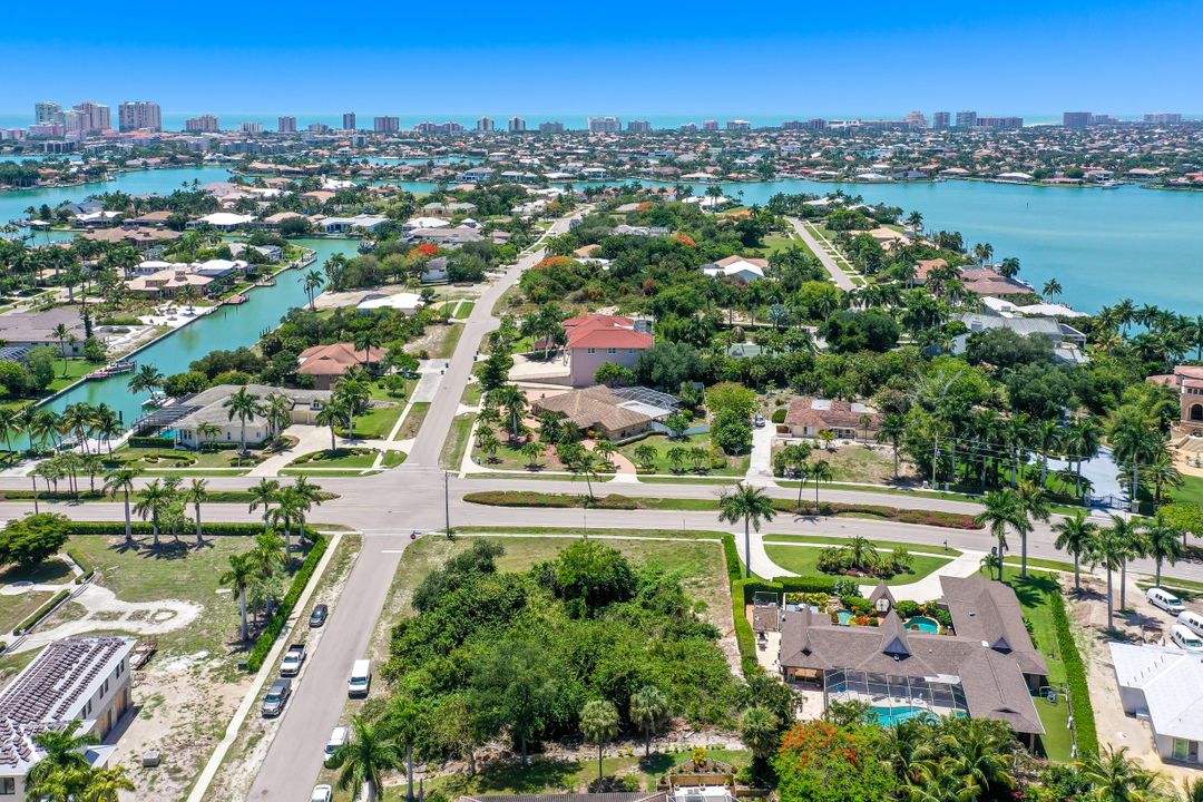 849 S Barfield Dr, Marco Island, FL 34145