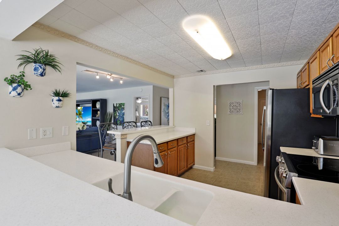 3312 SE 22nd Pl, Cape Coral, FL 33904