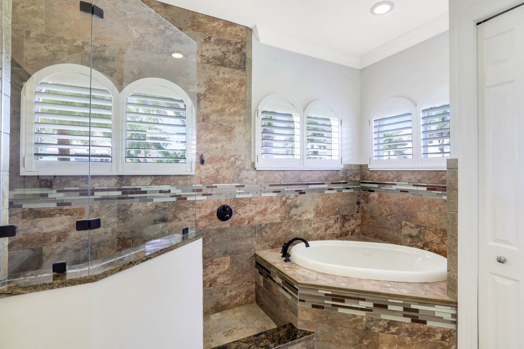 431 Swiss Ct, Marco Island, FL 34145