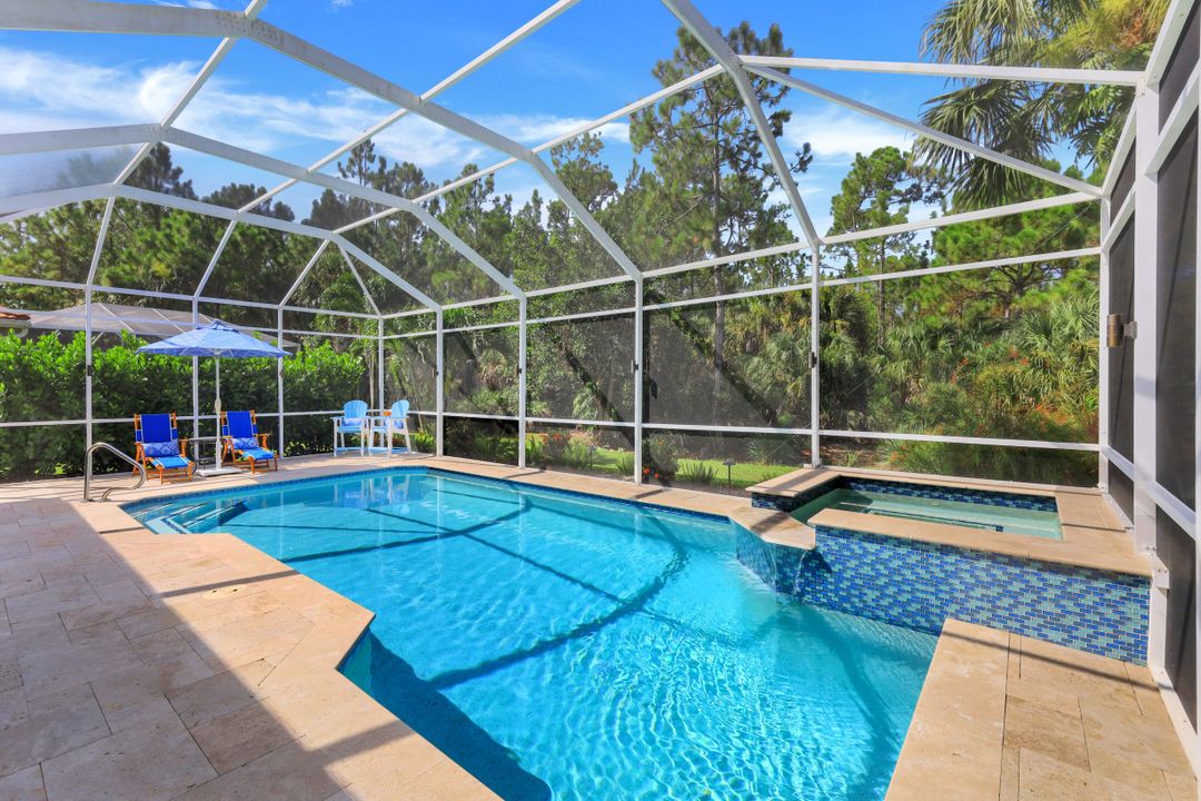 6117 Highwood Park Ln, Naples, FL 34110