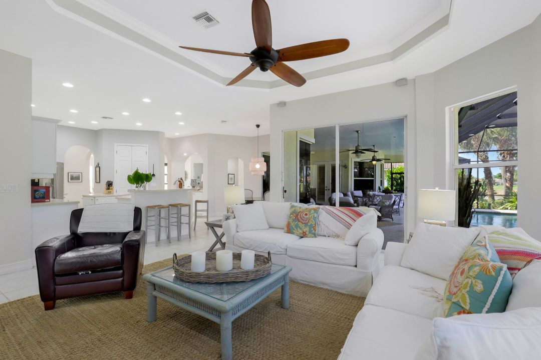 28416 Sombrero Dr, Bonita Springs, FL 34135