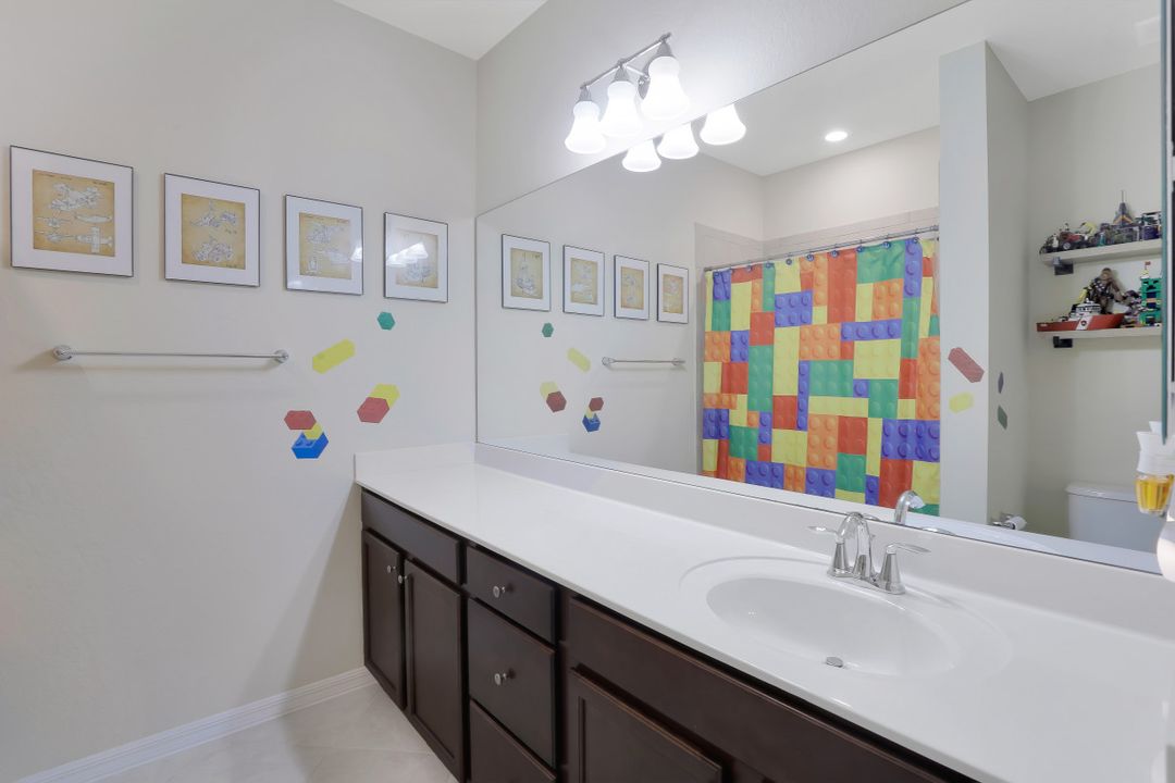 10260 Via Colomba Circle, Fort Myers, FL 33966