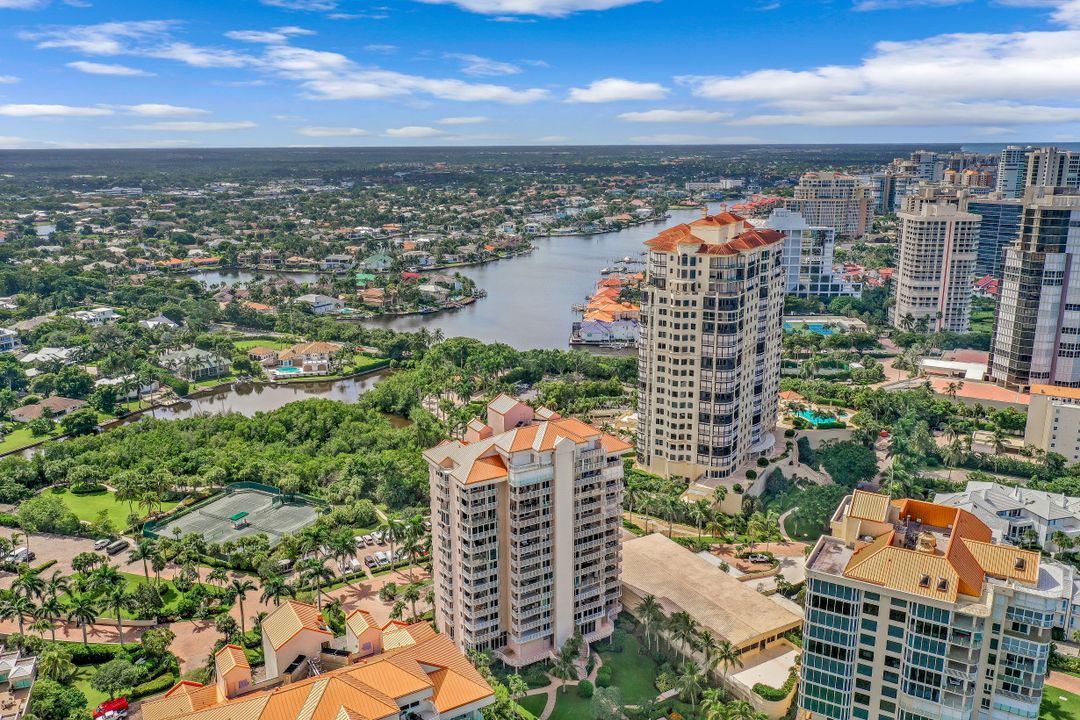 40 Seagate Dr #1101, Naples, FL 34103