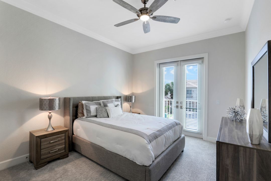 9212 Quartz Ln #201, Naples, FL 34120