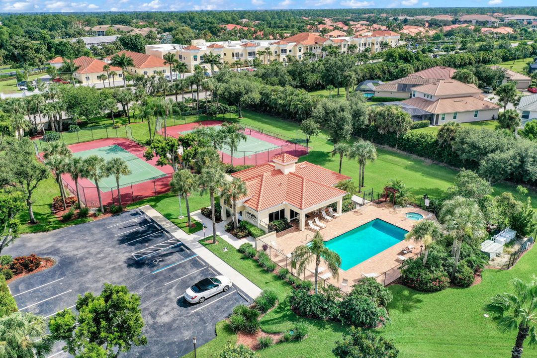 176 Lady Palm Dr, Naples, FL 34104