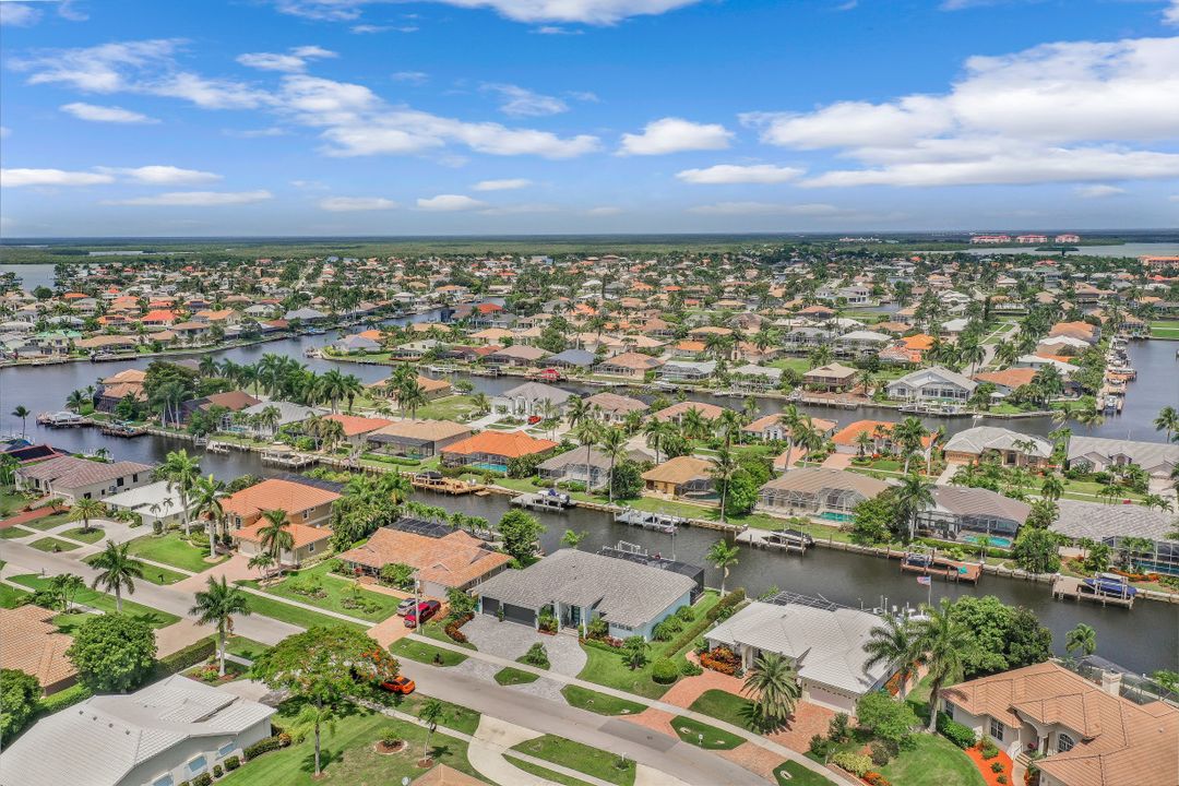 1567 Jamaica Ct, Marco Island, FL 34145