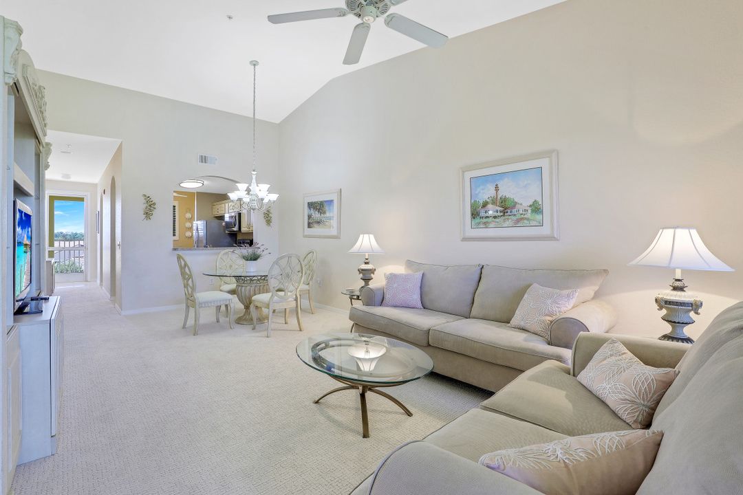 6828 Sterling Greens Dr #4402, Naples, FL 34104