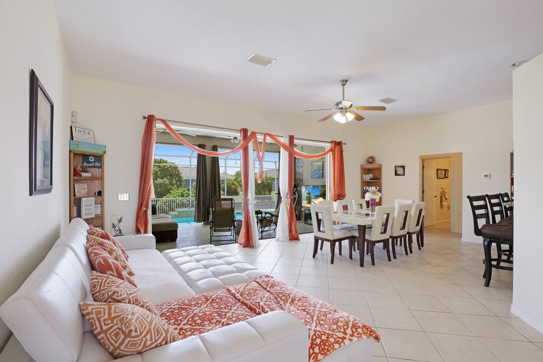 1409 SE 4th Pl, Cape Coral, FL 33990