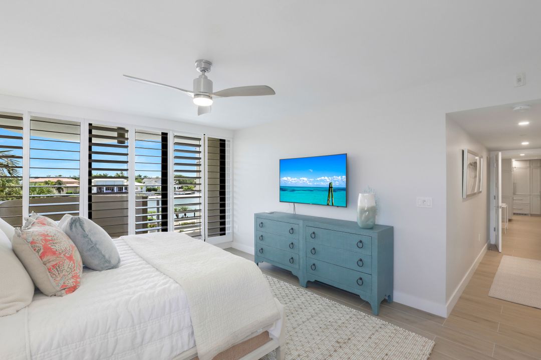 3100 Gulf Shore Blvd N #201, Naples, FL 34103