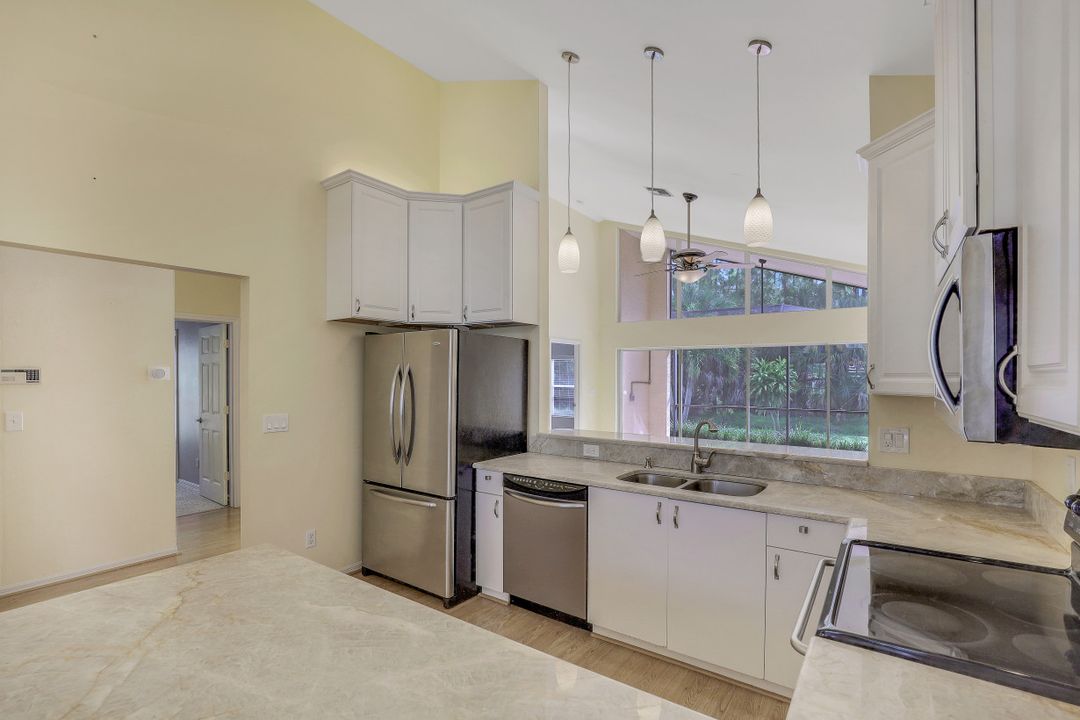 176 Lady Palm Dr, Naples, FL 34104