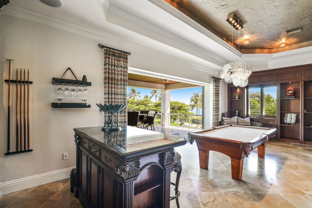 18000 Via Bellamare Ln, Miromar Lakes, FL 33913