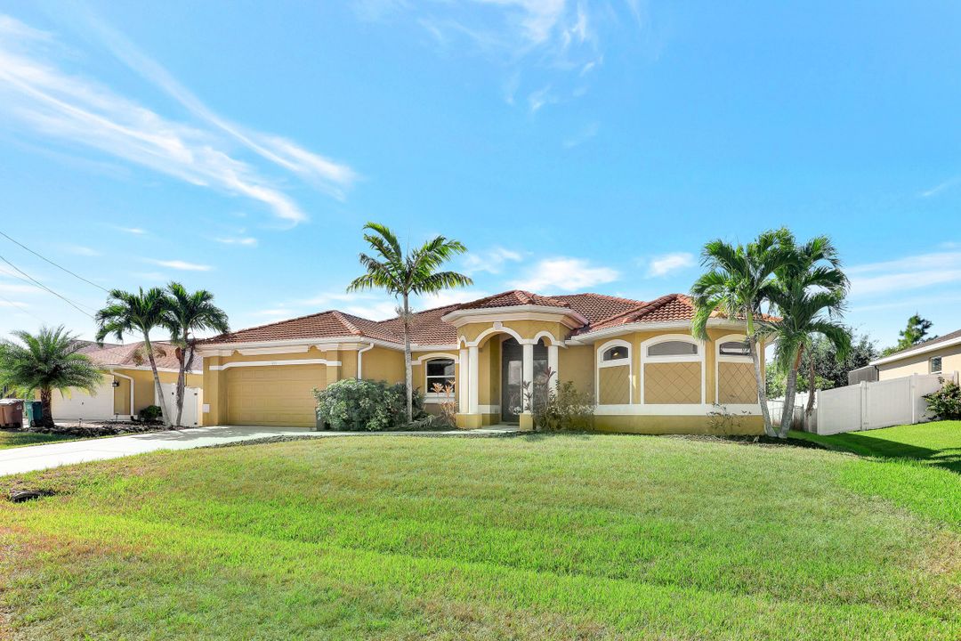 2538 SW 35th Ln, Cape Coral, FL 33914
