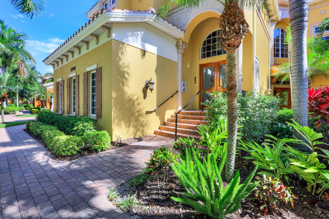 10740 Mirasol Dr #203, Miromar Lakes, FL 33913