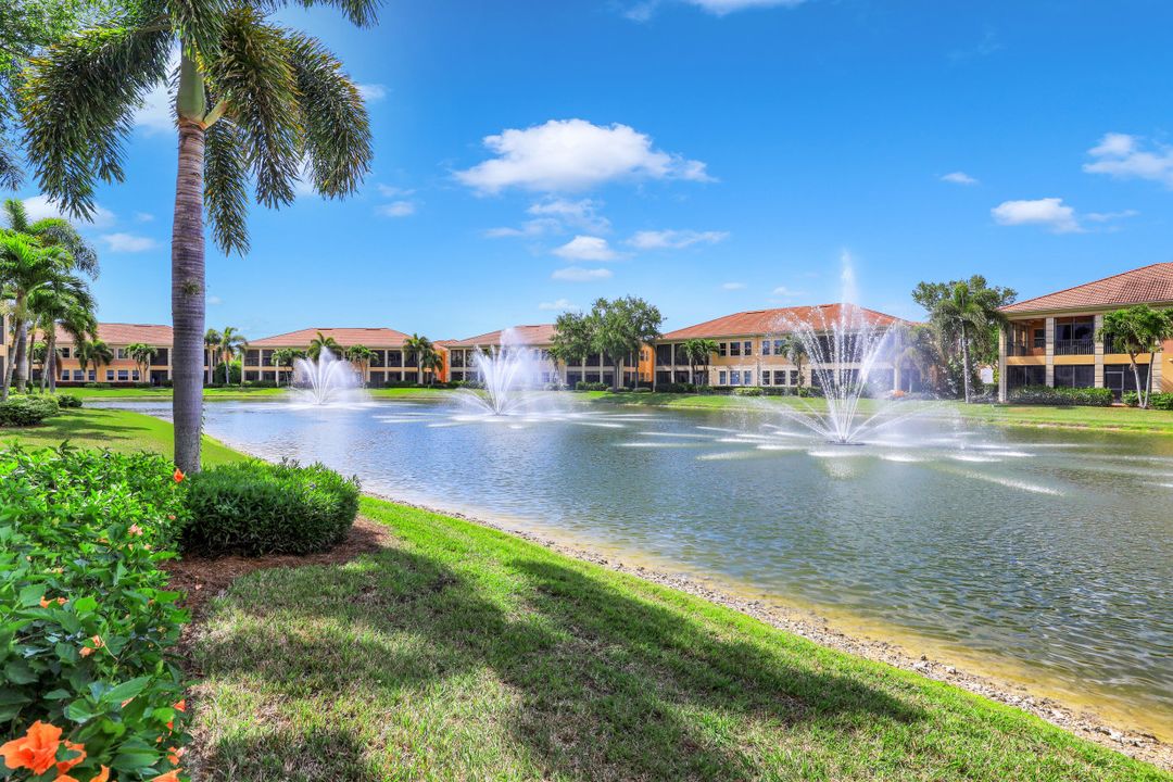 575 Avellino Isles Cir #101, Naples, FL 34119