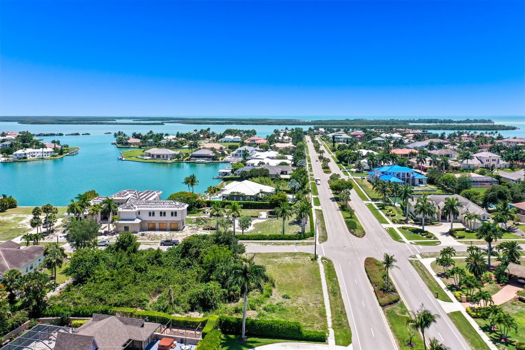 849 S Barfield Dr, Marco Island, FL 34145