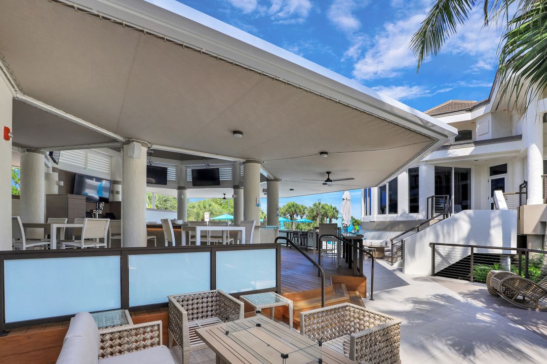 8665 Bay Colony Dr #702, Naples, FL 34108