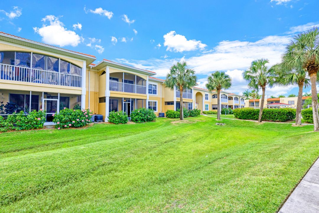 12515 McGregor Blvd #109, Fort Myers, FL 33919