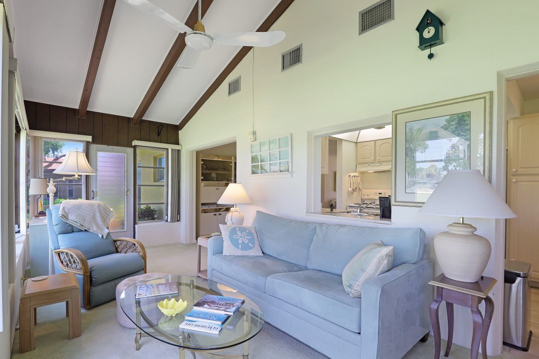 1017 Forest Lakes Dr, Naples, FL 34105