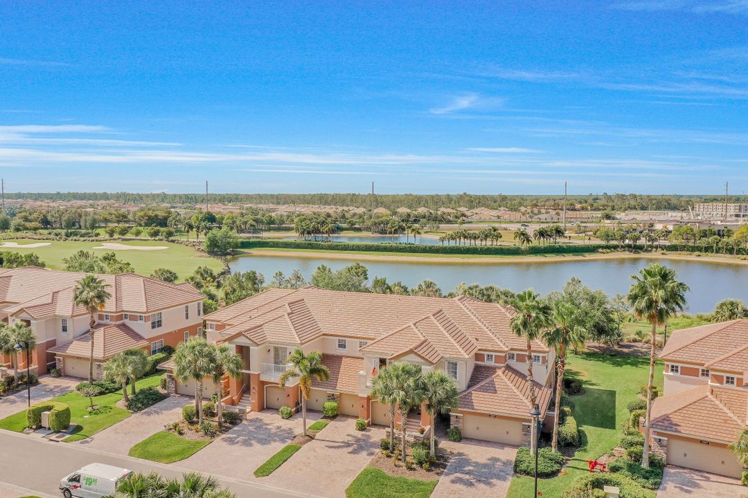 9201 Quartz Ln #202, Naples, FL 34120