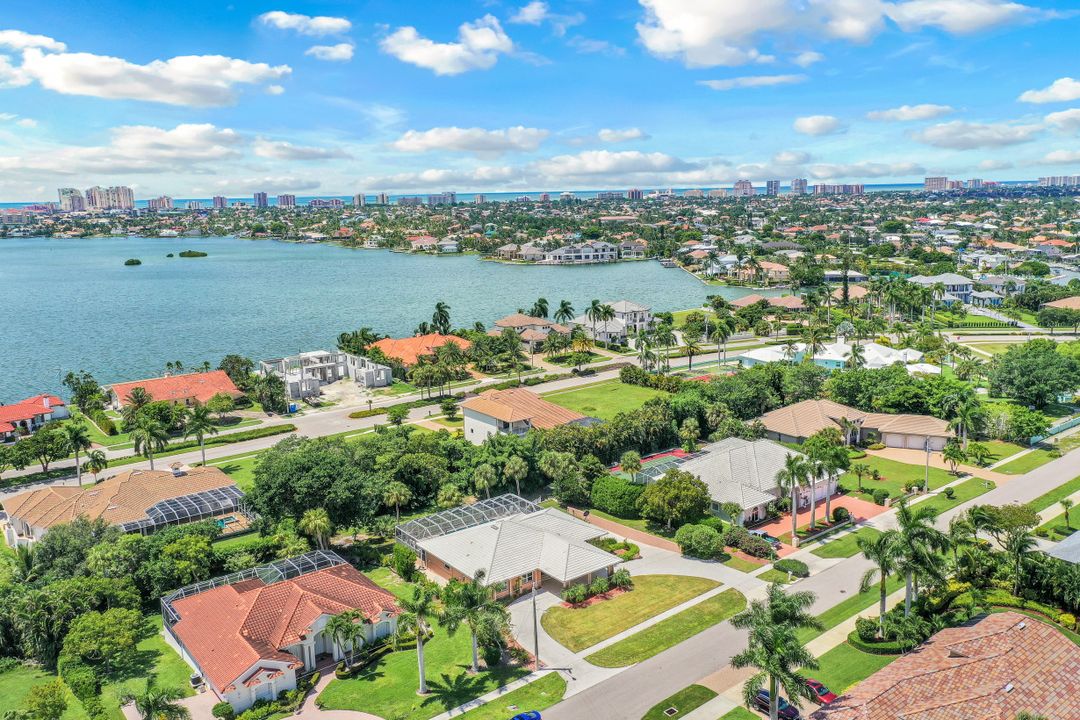 550 Inlet Dr, Marco Island, FL 34145