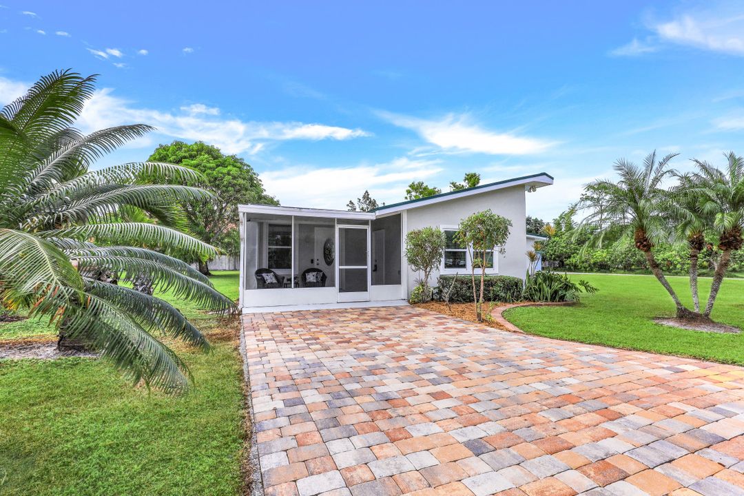 27830 Michigan St, Bonita Springs, FL 34135