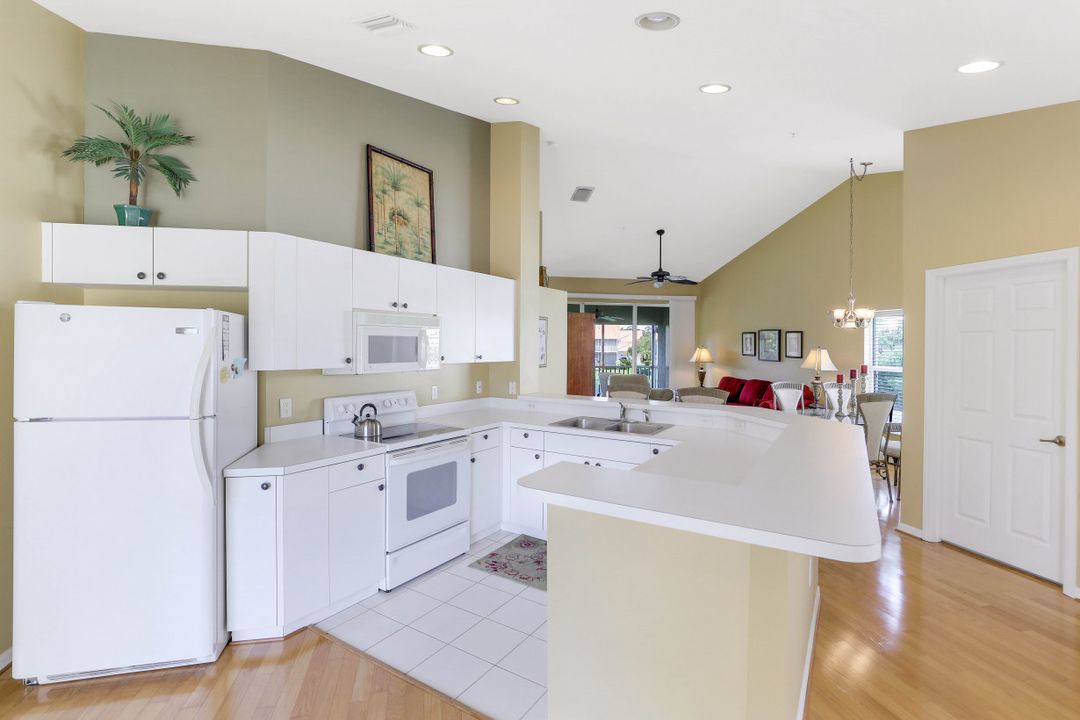 5410 Worthington Ln #204, Naples, FL 34110