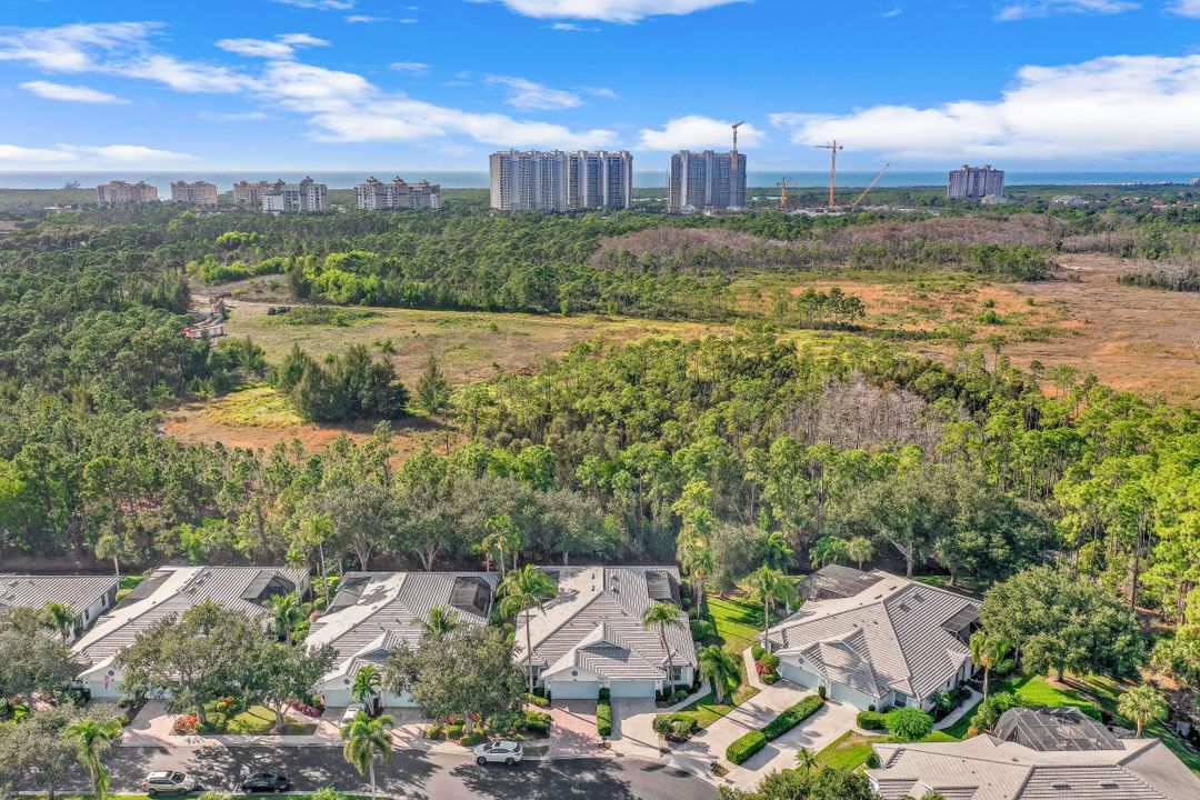 693 Mainsail Pl, Naples, FL 34110