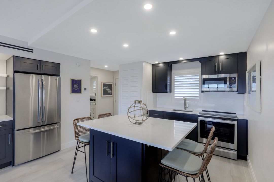 1012 Anglers Cove #D-406, Marco Island, FL 34145