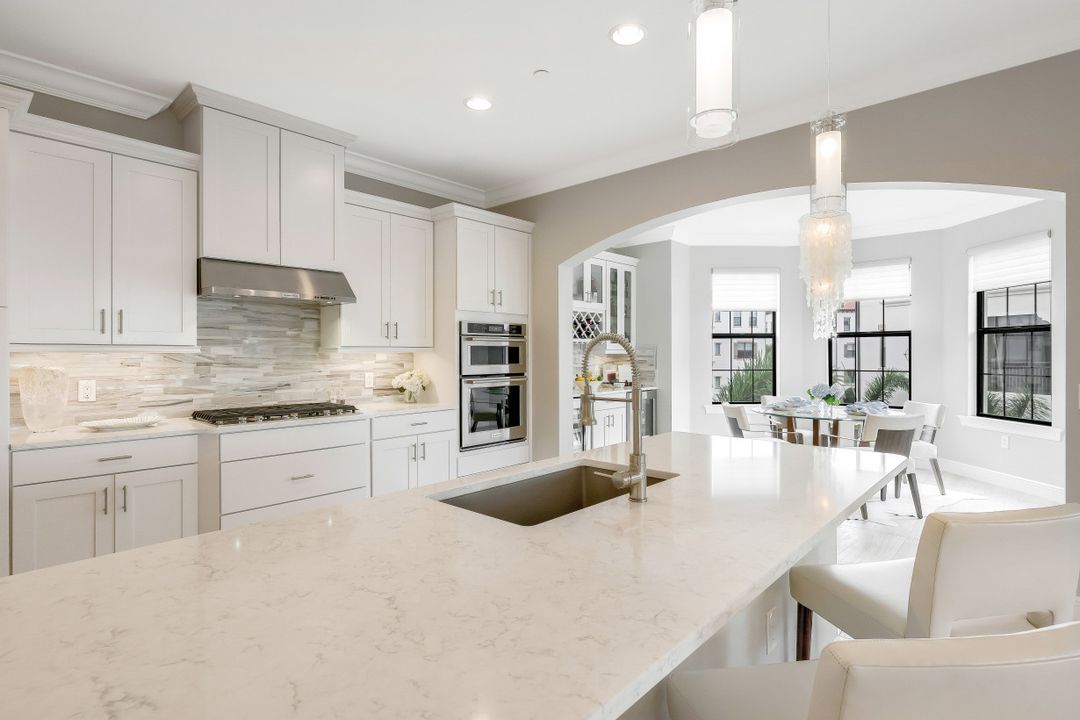 16437 Carrara Way #202, Naples, FL 34110