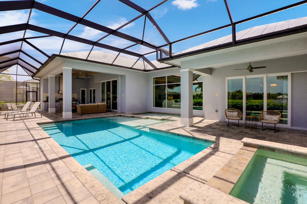 14234 Charthouse Cir, Naples, FL 34114