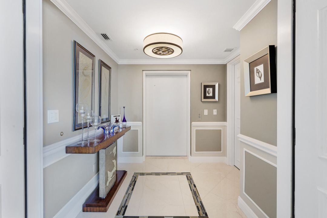 275 Indies Way #505, Naples, FL 34110