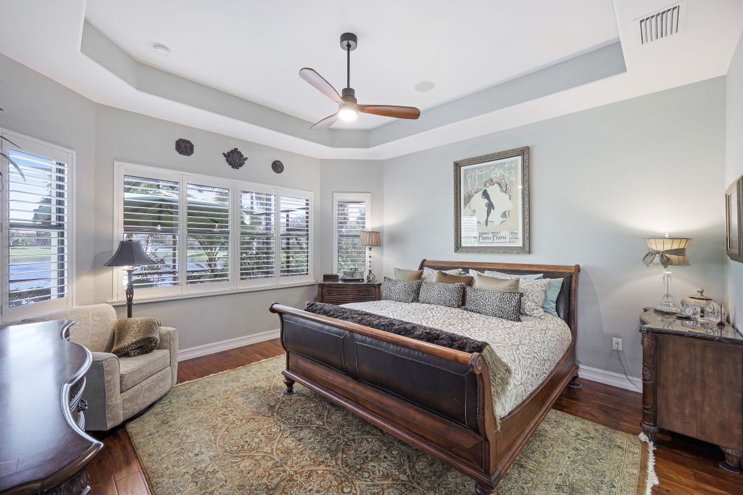 6287 Serano Way, Naples, FL 34113