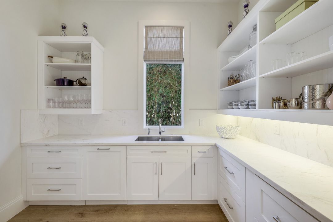 2546 Augusta Dr, Naples, FL 34109