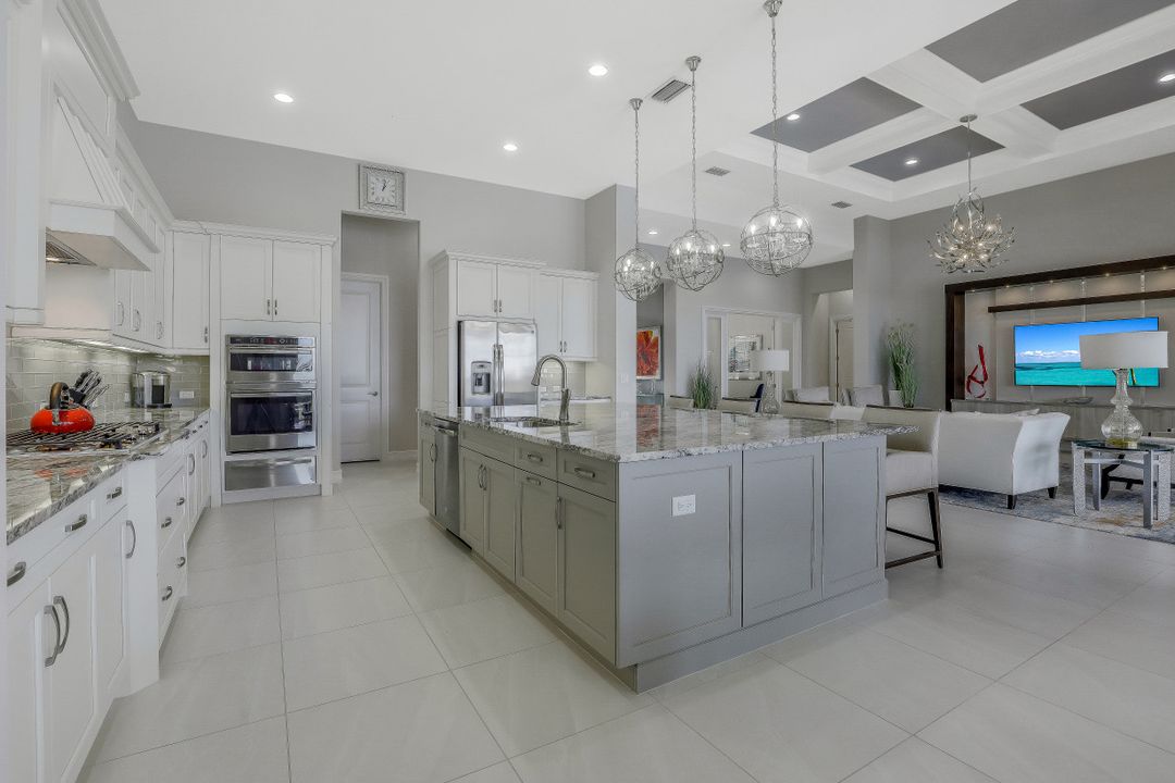 9249 Esplanade Blvd, Naples, FL 34119