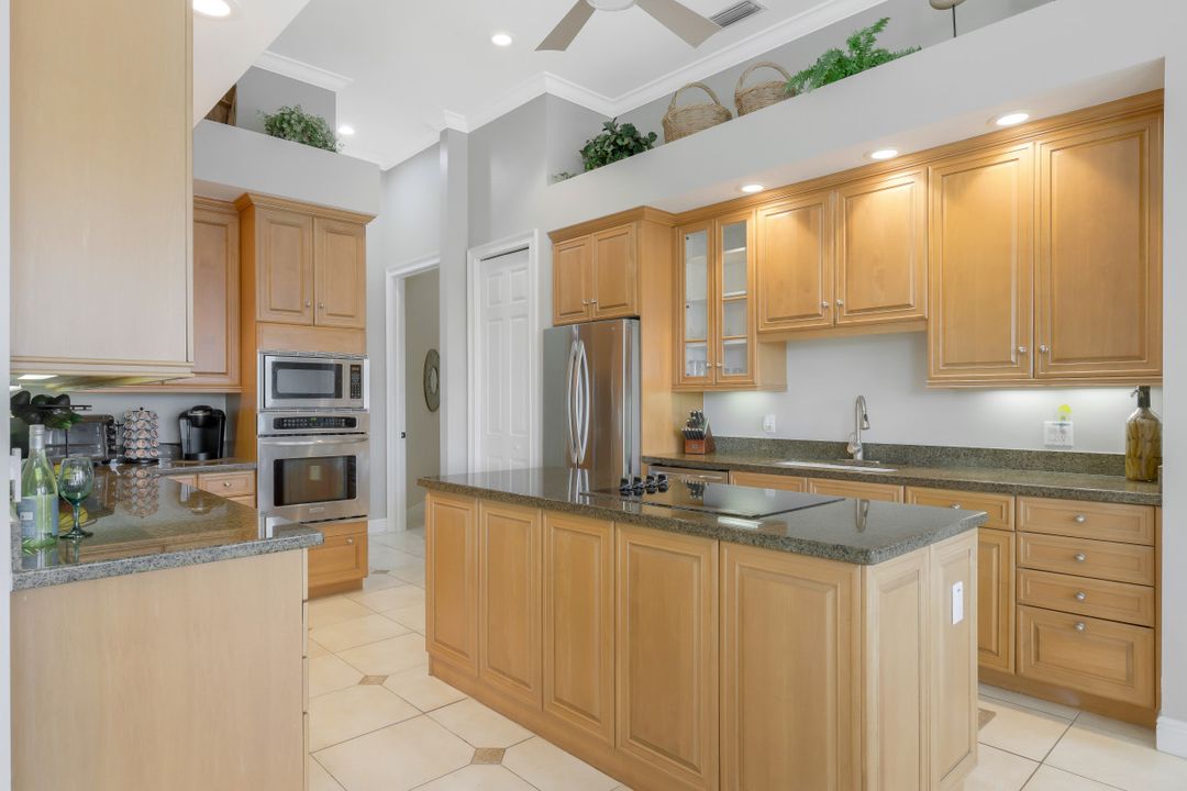 2422 El Dorado Pkwy W, Cape Coral, FL 33914