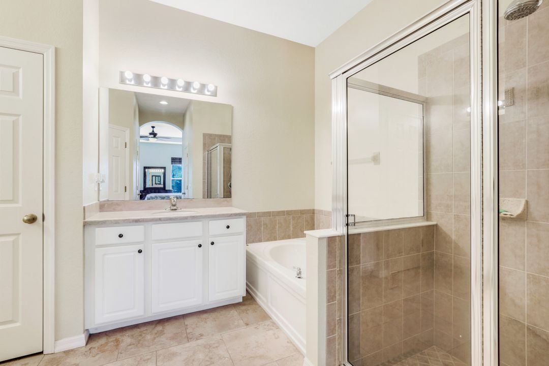 13826 Cleto Dr, Estero, FL 33928