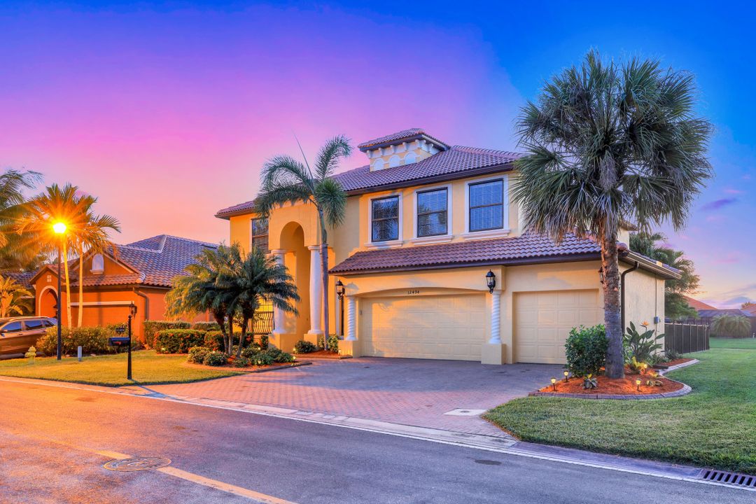 12494 Country Day Cir, Fort Myers, FL 33913