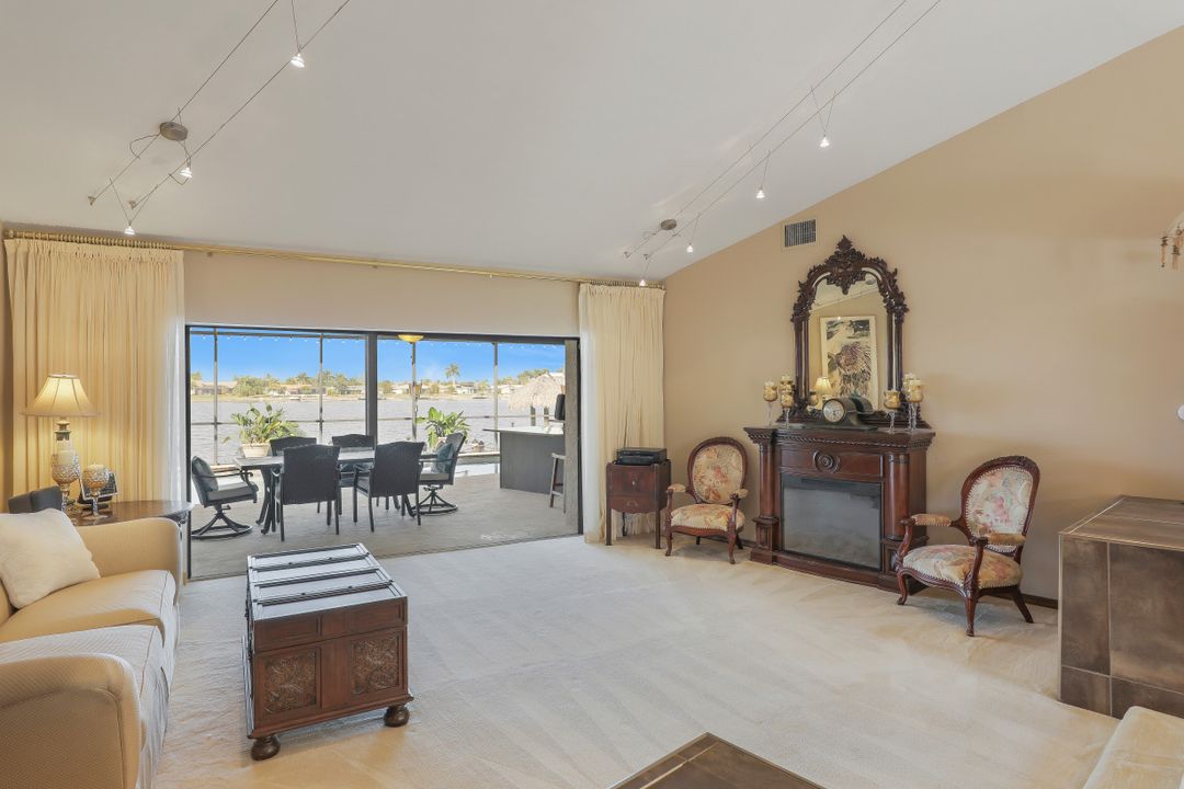 513 SW 51st Terrace, Cape Coral, FL 33914