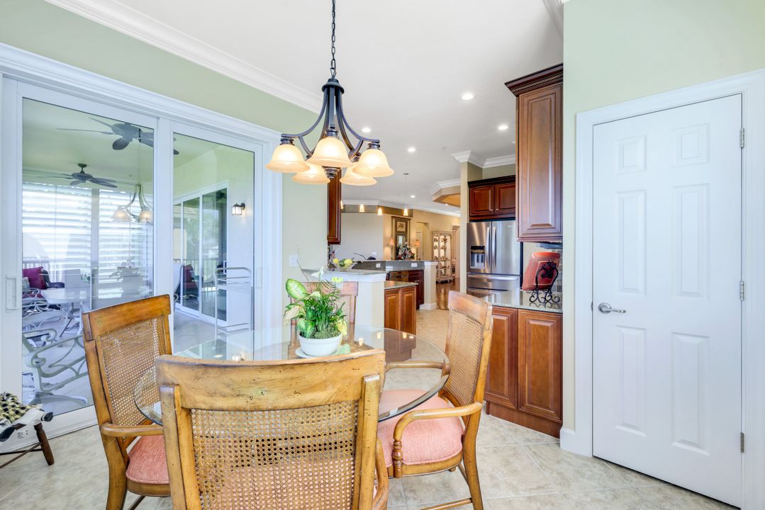 9220 Quartz Ln #201, Naples, FL 34120