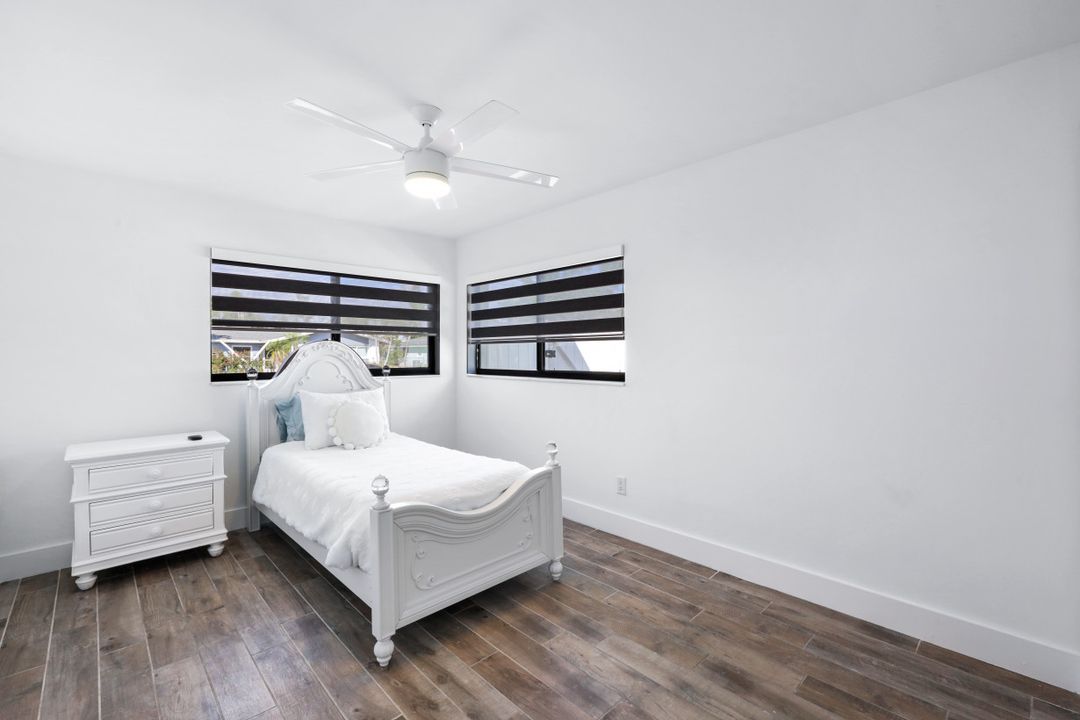 5243 SW 3rd Ave, Cape Coral, FL 33914