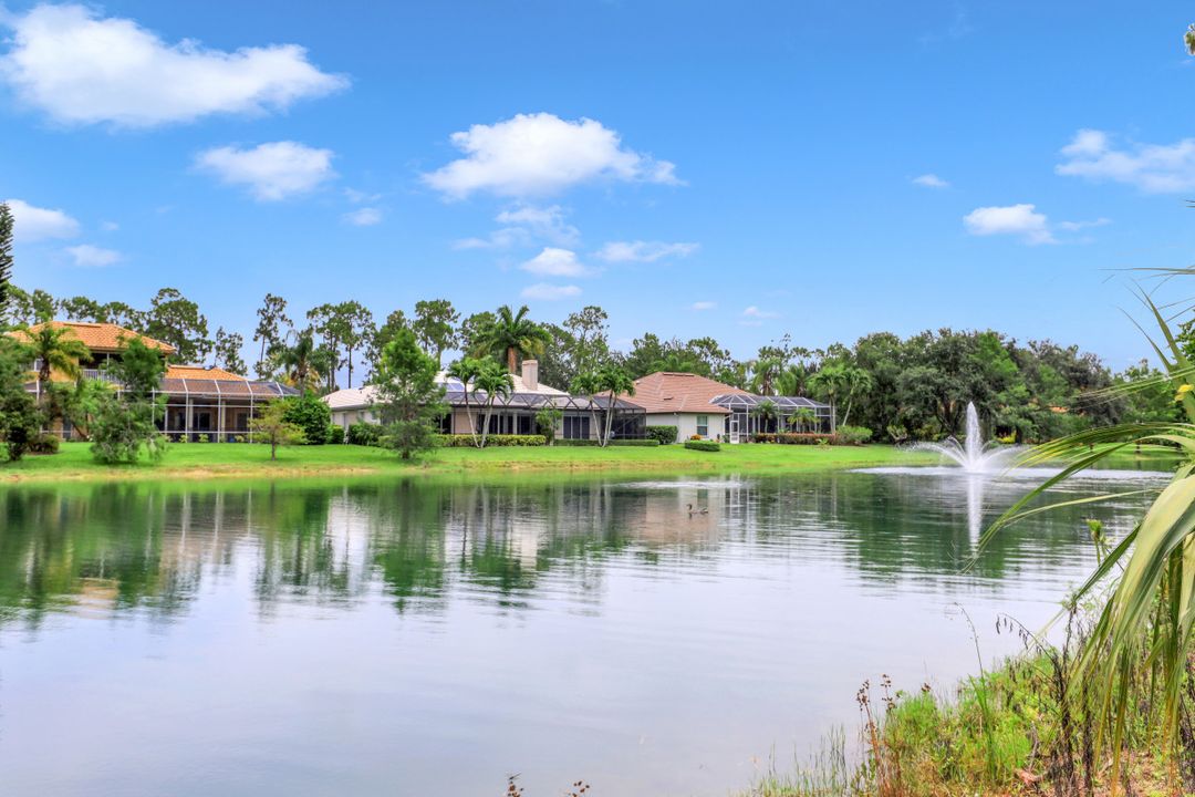 9925 Clear Lake Cir, Naples, FL 34109